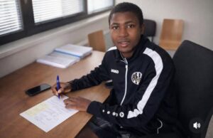 Umar Abdullahi Extends Contract with FC Hradec Králové as Nigerian Prospect Targets Czech Top-Flight Debut