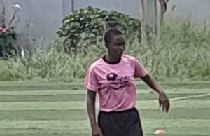 FC Robo Queens’ Mentor Emmanuel Osahon Receives Encomiums From JS3 Student Saidat Jimoh