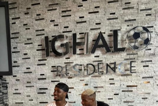 Osimhen Receives Blessings from Ighalo’s Mother During Lagos Visit