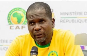 El-Kanemi Warriors Celebrate Former Coach Aliyu Zubairu on Birthday