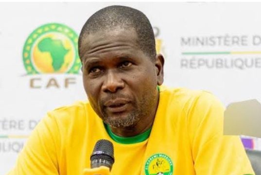 El-Kanemi Warriors Celebrate Former Coach Aliyu Zubairu on Birthday