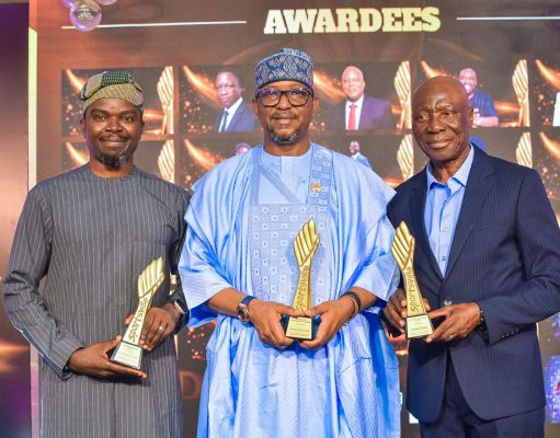 Adamu, Izamoje Popoola, Awogu Thump Up Sportsville Award!