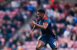 ‘He Deserves Credit!’ Sels Praises Awoniyi — Forest Keeper Salutes Striker And Team Spirit