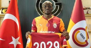 Osimhen Enters Manchester United’s Transfer Radar; Faces Opposition From Rashford, Lewandowski
