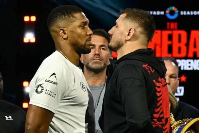 Anthony Joshua Parries Distraction From Tyson Fury, Insists He’s Fully Focused On Getting Victory This Saturday