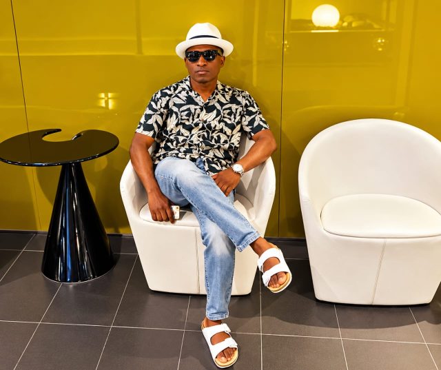 Eboboritse Uwejamomere